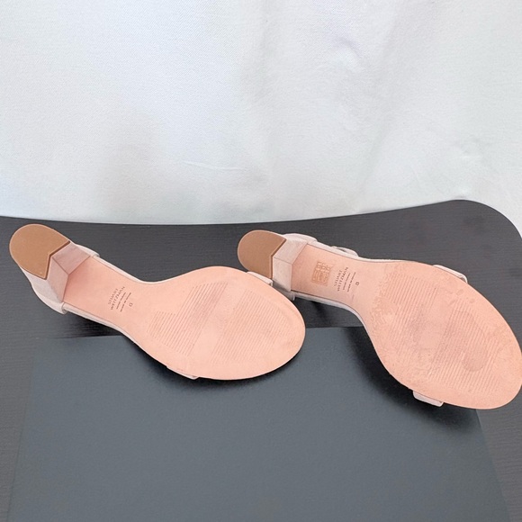 STUART WEITZMAN Stuart Weitzman Suede Leather Sandal Nearly Nude sz 8 - Picture 6 of 12